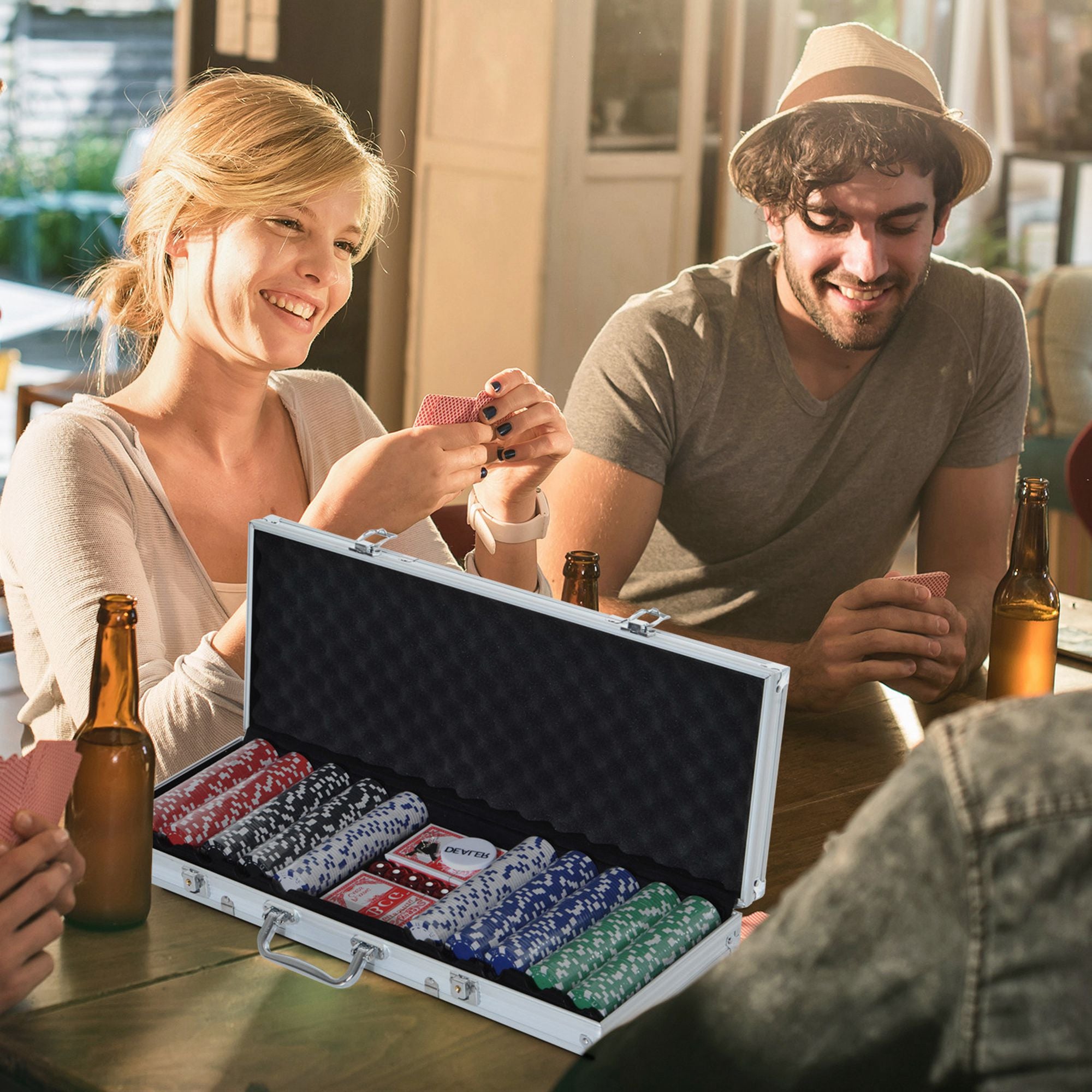 Set 500 Fiches da Poker 2 Mazzi di Carte e Pulsante Dealer con Valigetta...
