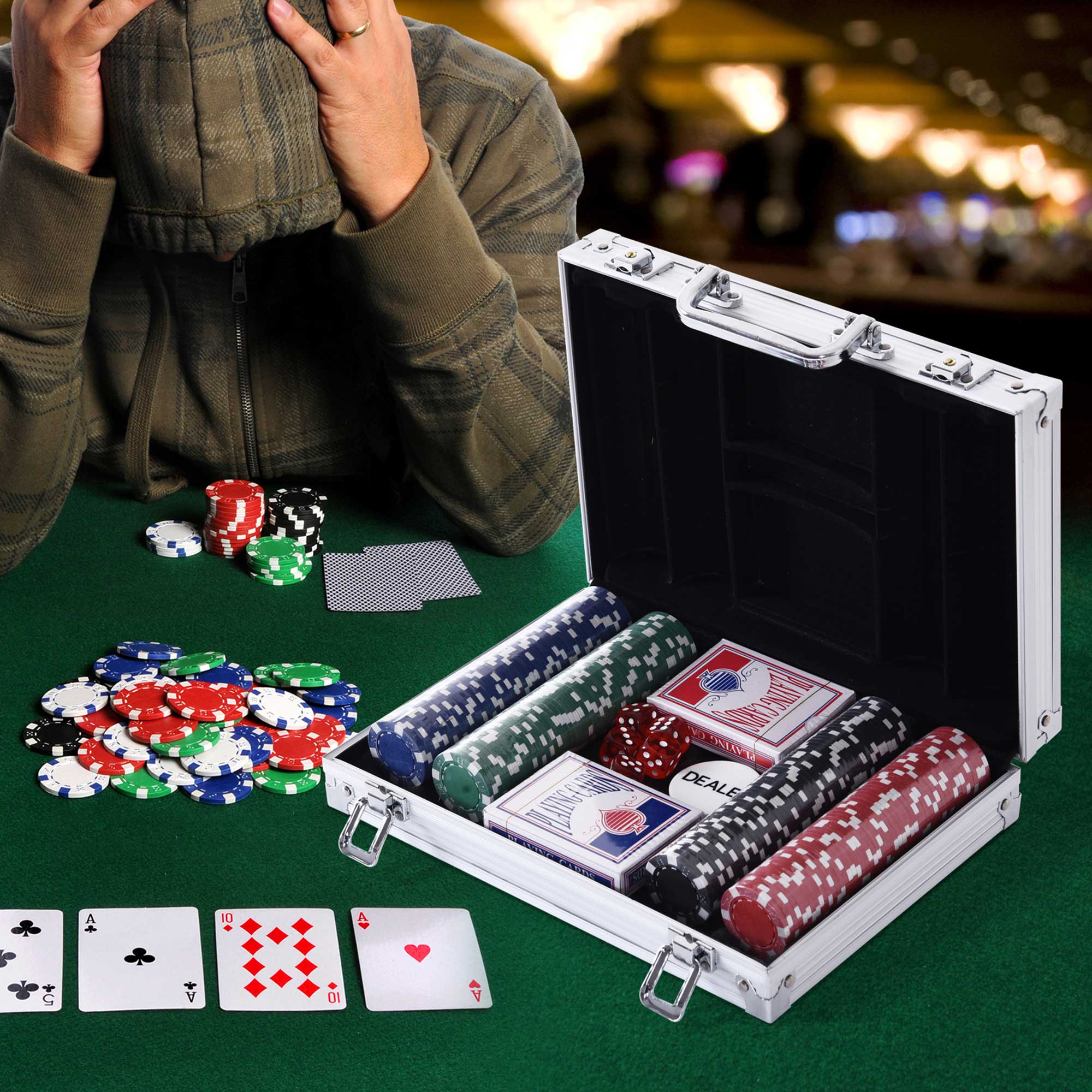 Set 200 Fiches da Poker 2 Mazzi di Carte e Pulsante Dealer con Valigetta...