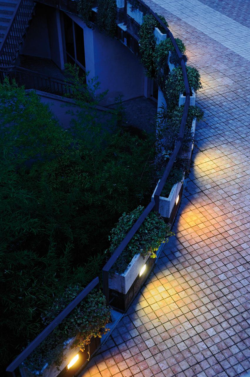 Faretto Segnapassi a Incasso da Esterno a LED 12W da Parete Sovil Mask Bianco...