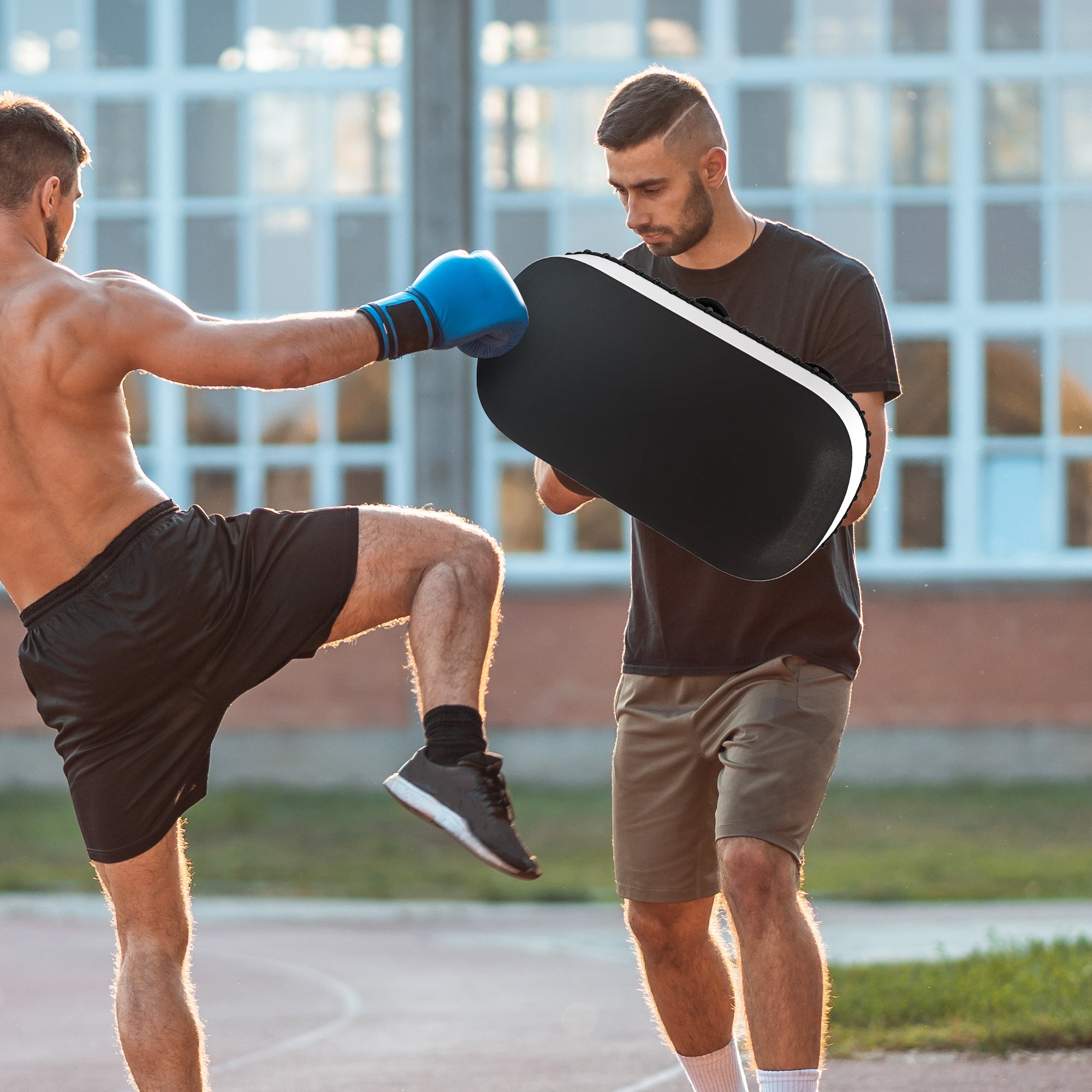 Colpitore Boxe e Muay Thai Imbottito per Braccio 38x20x18 cm in PU e EPE Nero...