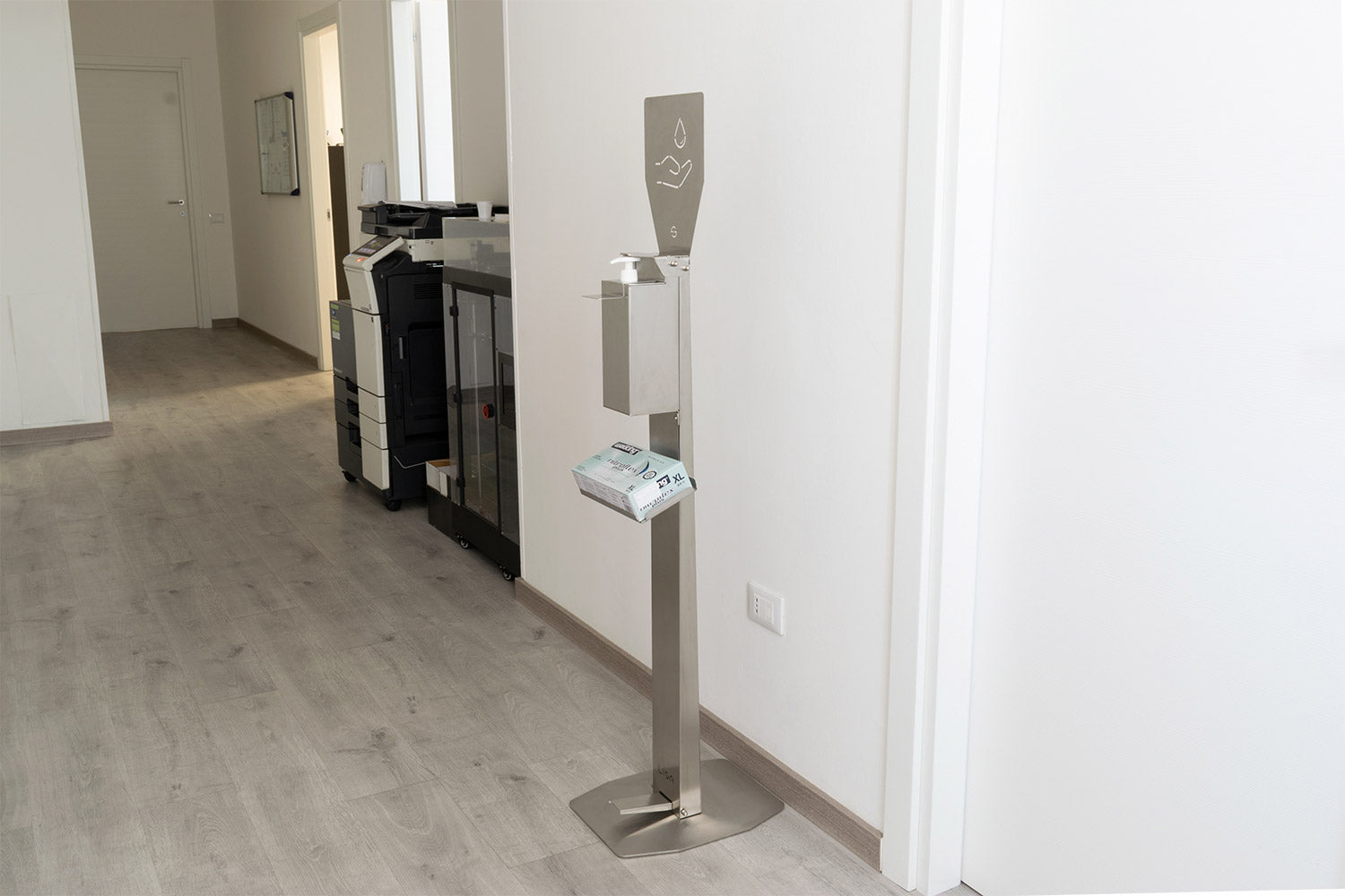 Piantana a Pedale con Dispenser Igienizzante per Mani in Acciaio Lisa Luxury...