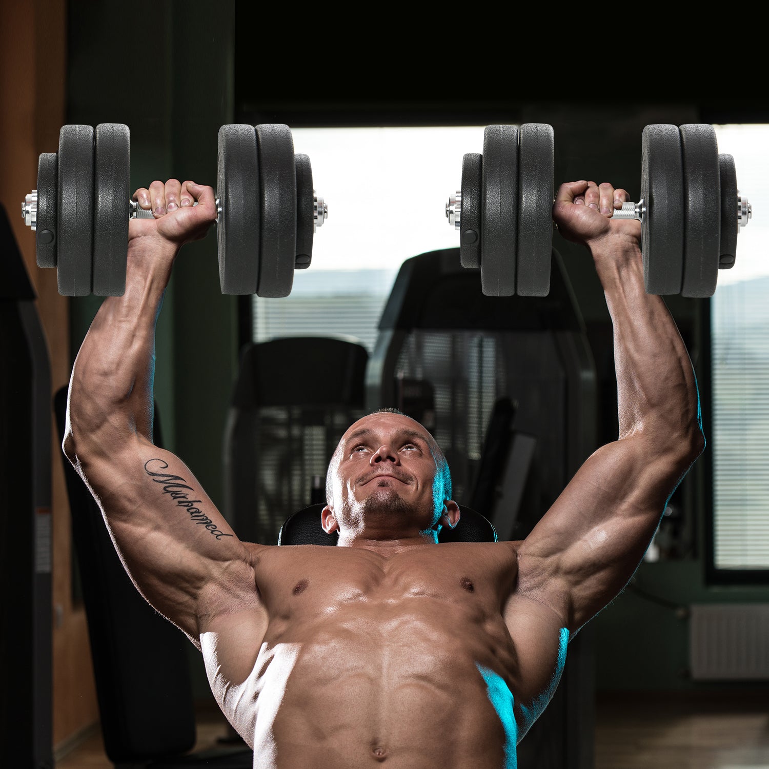 Set 2 Manubri con 12 Dischi Gommati 50 Kg in Acciaio...