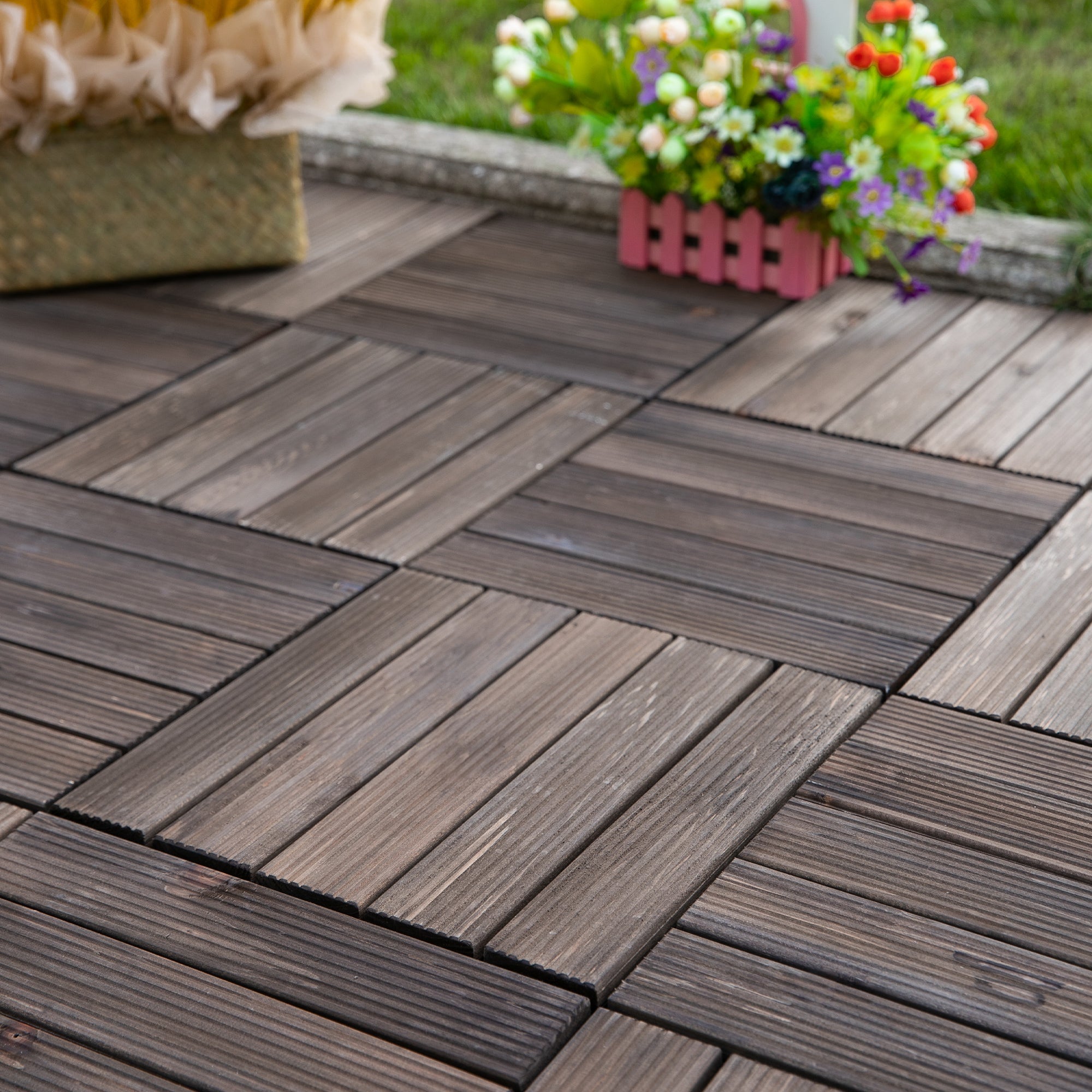 Pavimentazione da Esterno Incastrabile 27 Pezzi 30x30x2,5 cm in Legno di Abete e PVC Nero...